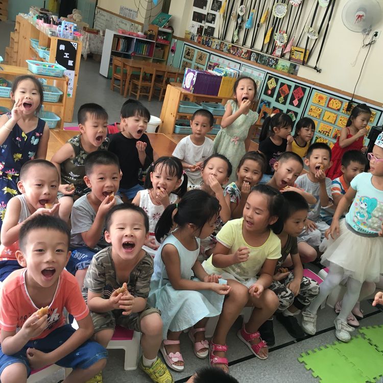 濃濃中秋情，歡樂迎國慶