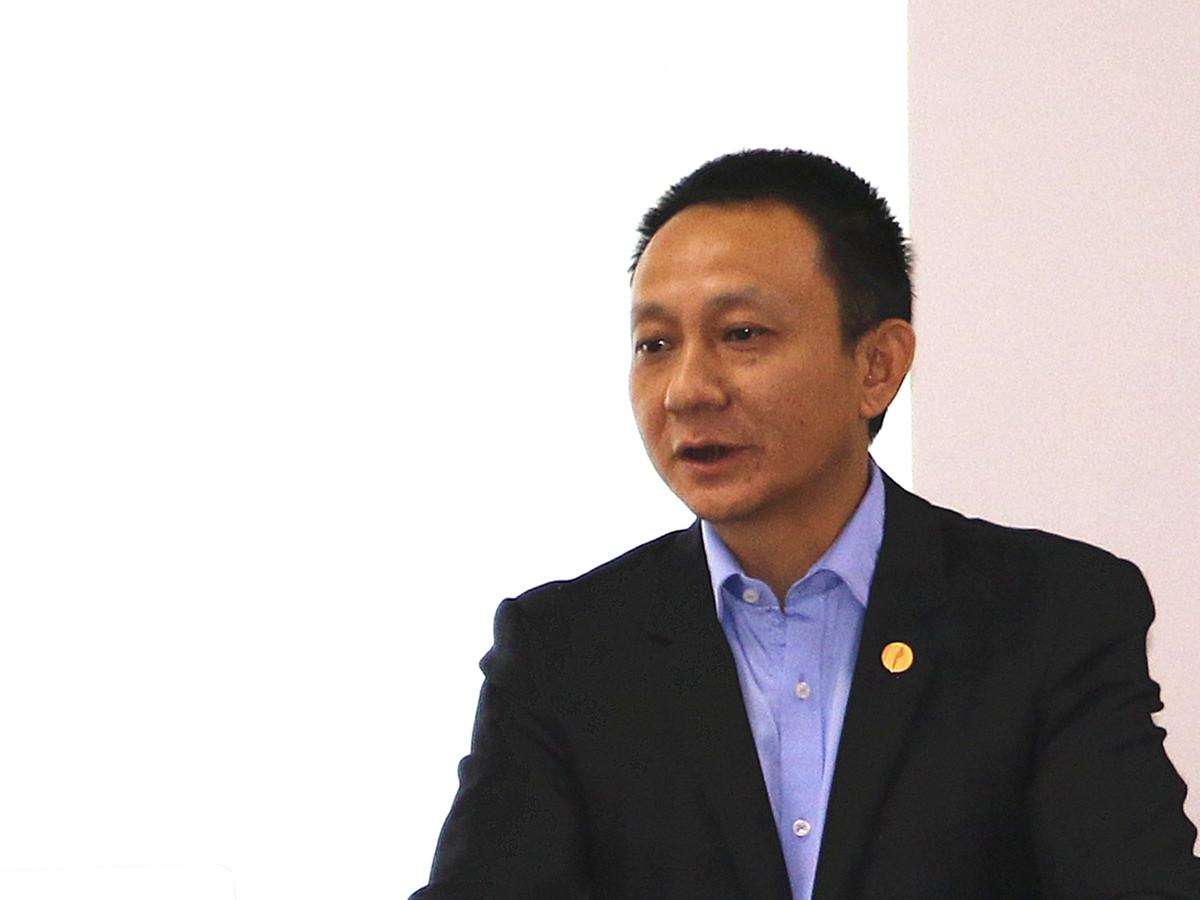 湖畔公學，精英教育