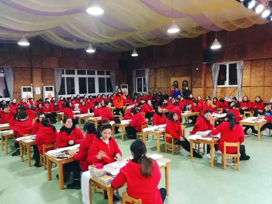 “迎新年，慶元旦”一一遠恒佳長壽片區幼兒園元旦工會聯歡活動